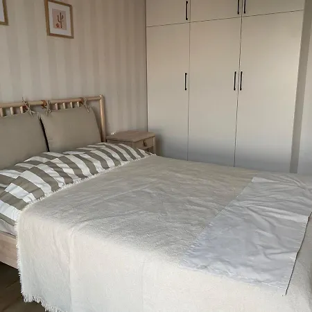 Sloneczna Zatoka Apartment *